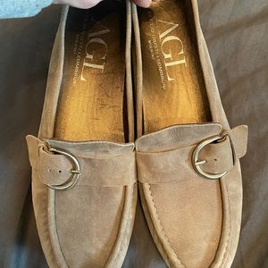 Size 41 AGL (Attilio Giusti Leombruni) designer flat